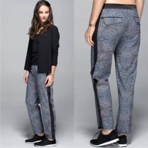 Lululemon Rise and Shine Trousers in Bead Envy Silver Spoon Multi/Black
